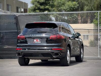 2016 Porsche Cayenne   - Photo 6 - North Hills, CA 91343