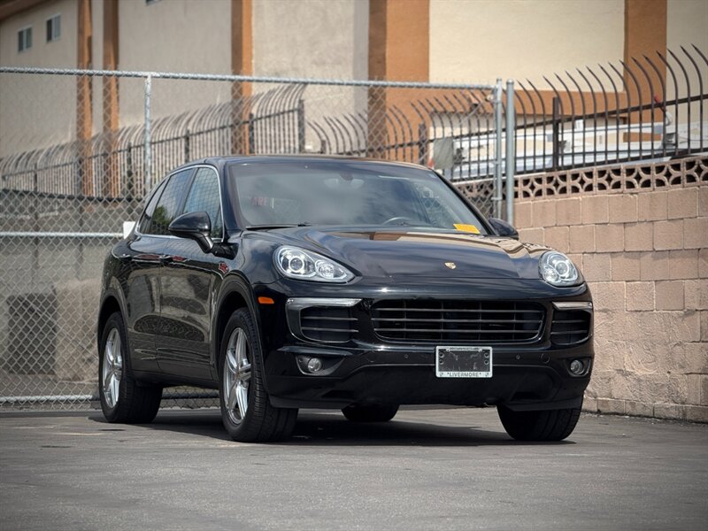 2016 Porsche Cayenne  