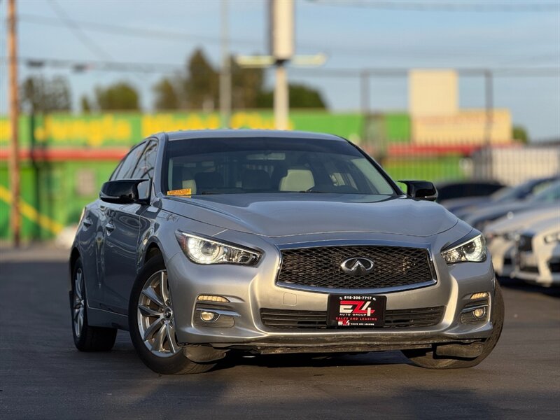 2015 INFINITI Q50  