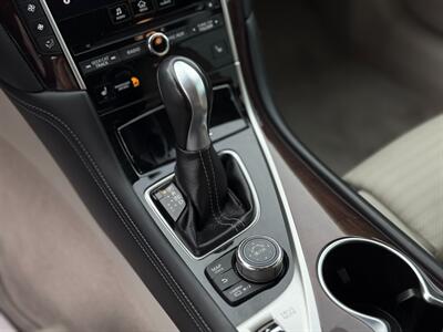 2014 INFINITI Q50 Hybrid Premium   - Photo 17 - North Hills, CA 91343