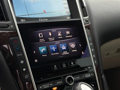 2014 INFINITI Q50 Hybrid Premium   - Photo 18 - North Hills, CA 91343