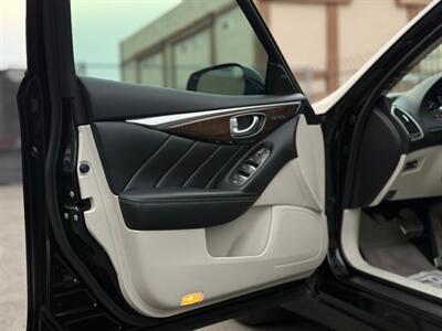 2014 INFINITI Q50 Hybrid Premium   - Photo 12 - North Hills, CA 91343