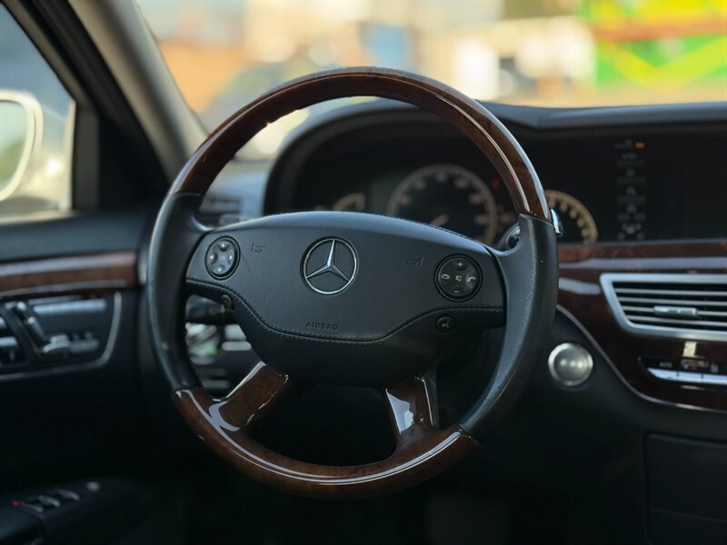 2009 Mercedes-Benz S 550 4MATIC - Photo 17 - North Hills, CA 91343