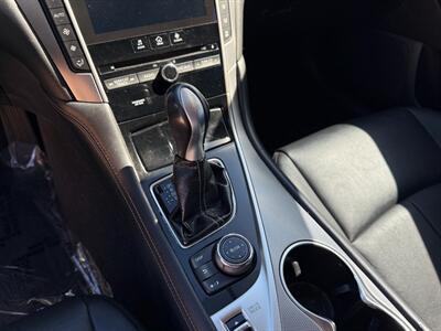 2015 INFINITI Q50   - Photo 11 - North Hills, CA 91343