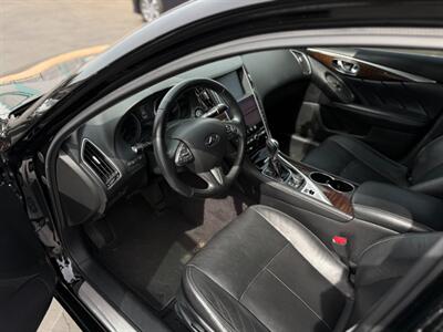 2015 INFINITI Q50   - Photo 11 - North Hills, CA 91343