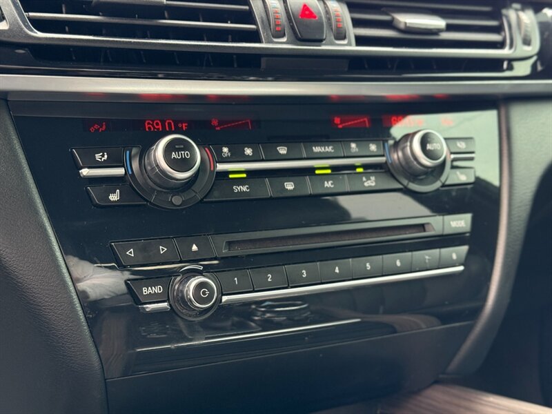 2016 BMW X5 sDrive35i - Photo 12 - North Hills, CA 91343