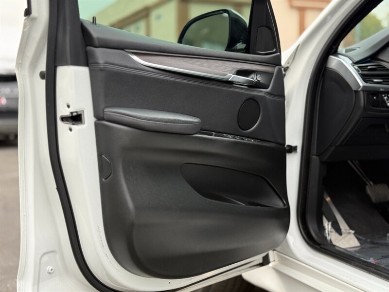 2016 BMW X5 sDrive35i - Photo 13 - North Hills, CA 91343