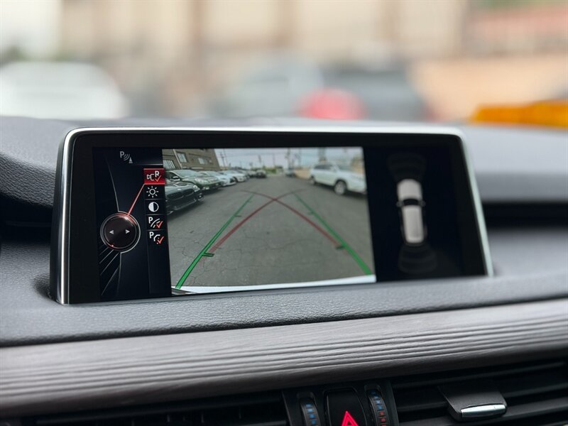 2016 BMW X5 sDrive35i - Photo 11 - North Hills, CA 91343