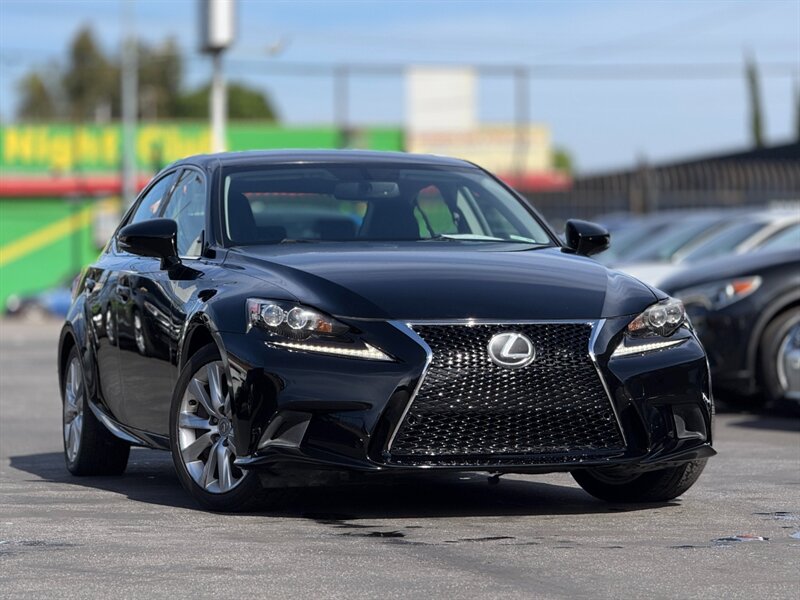 2016 Lexus IS 300  