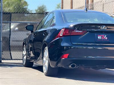 2016 Lexus IS 300   - Photo 5 - North Hills, CA 91343