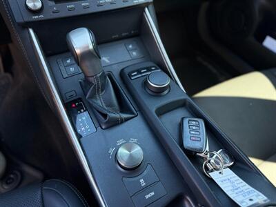 2016 Lexus IS 300   - Photo 15 - North Hills, CA 91343