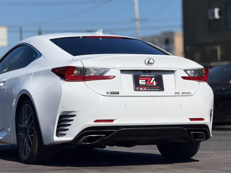 2017 Lexus RC 200t - Photo 7 - North Hills, CA 91343
