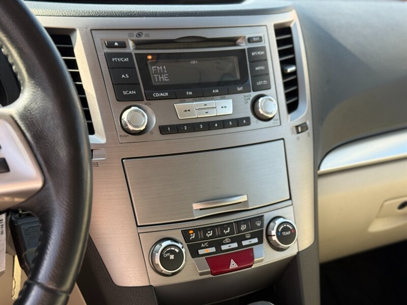 2012 Subaru Outback 2.5i Premium   - Photo 15 - North Hills, CA 91343