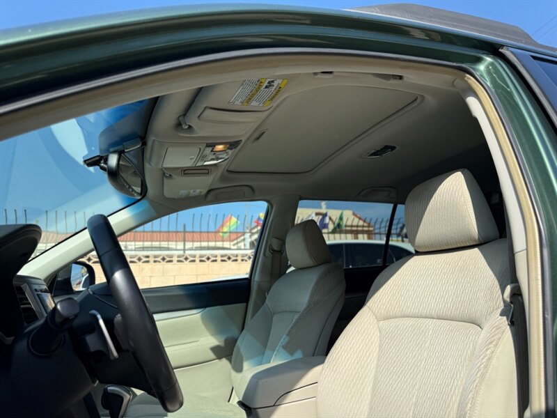 2012 Subaru Outback 2.5i Premium   - Photo 13 - North Hills, CA 91343