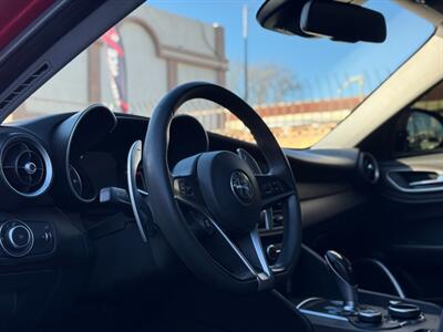 2018 Alfa Romeo Giulia Ti   - Photo 14 - North Hills, CA 91343