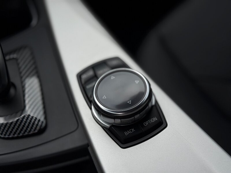 2015 BMW 320i - Photo 20 - North Hills, CA 91343