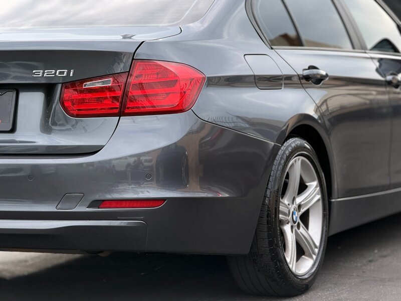 2015 BMW 320i - Photo 8 - North Hills, CA 91343