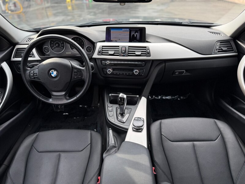 2015 BMW 320i - Photo 9 - North Hills, CA 91343