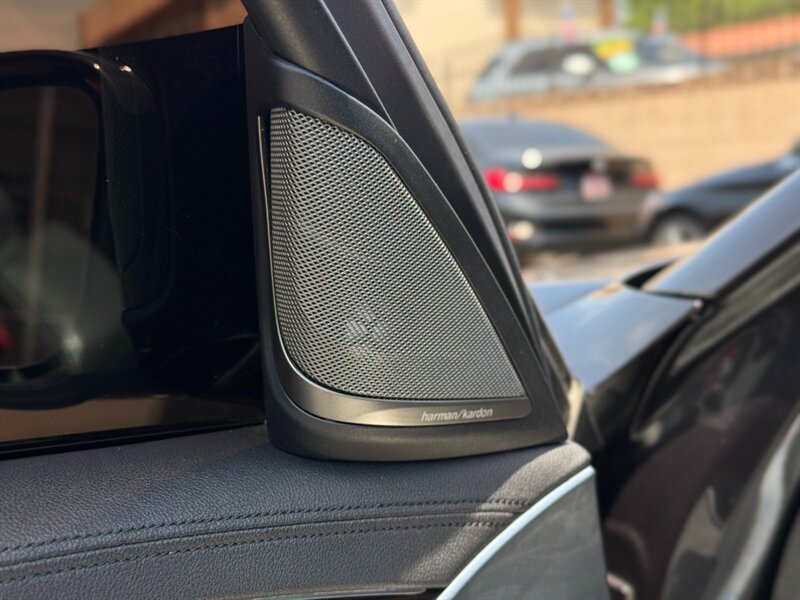 2018 BMW 540i - Photo 19 - North Hills, CA 91343