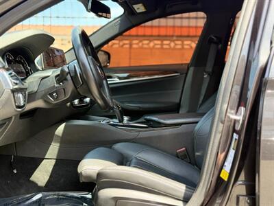 2018 BMW 540i - Photo 11 - North Hills, CA 91343
