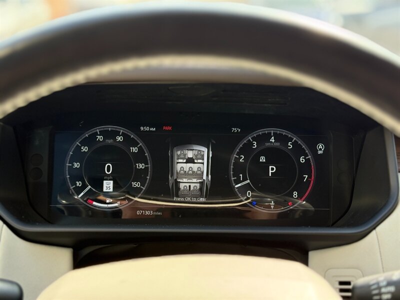 2018 Land Rover Discovery HSE - Photo 11 - North Hills, CA 91343