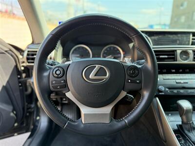 2014 Lexus IS 350   - Photo 16 - North Hills, CA 91343