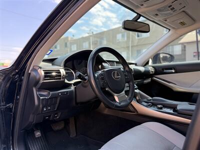 2014 Lexus IS 350   - Photo 11 - North Hills, CA 91343