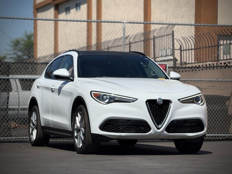 2018 Alfa Romeo Stelvio Sport - Photo 1 - North Hills, CA 91343