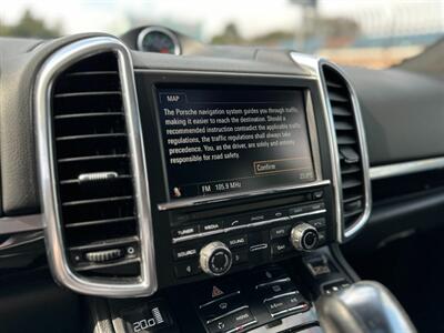 2012 Porsche Cayenne   - Photo 12 - North Hills, CA 91343