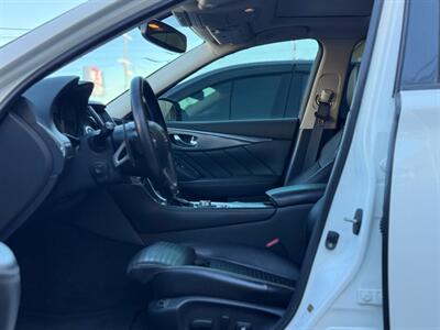 2015 INFINITI Q50 Hybrid Premium   - Photo 10 - North Hills, CA 91343