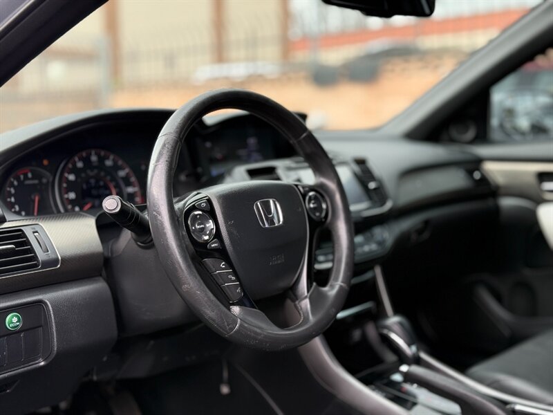 2017 Honda Accord EX-L - Photo 8 - North Hills, CA 91343