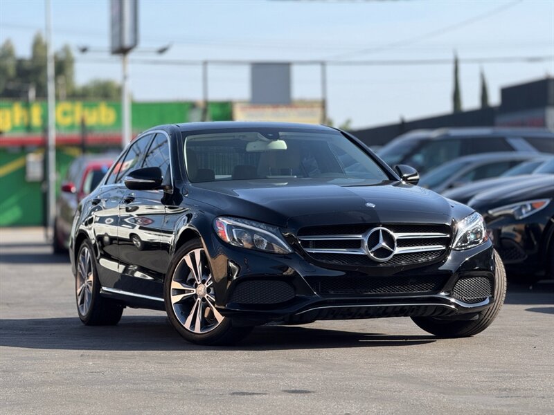 2015 Mercedes-Benz C-Class C300's photo