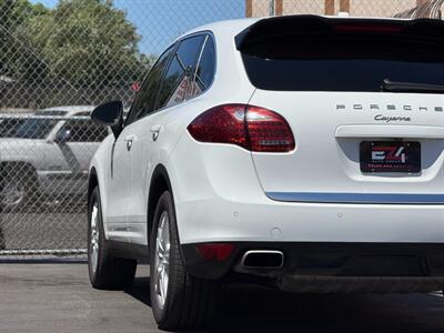 2012 Porsche Cayenne   - Photo 7 - North Hills, CA 91343