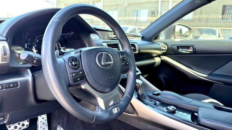 2014 Lexus IS 250 - Photo 12 - North Hills, CA 91343