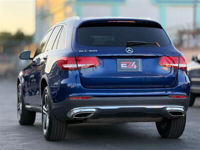 2017 Mercedes-Benz GLC GLC 300   - Photo 4 - North Hills, CA 91343