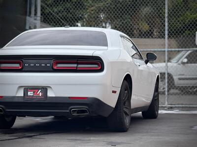 2015 Dodge Challenger SXT   - Photo 5 - North Hills, CA 91343