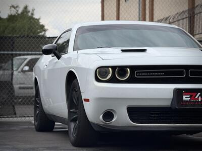 2015 Dodge Challenger SXT   - Photo 8 - North Hills, CA 91343