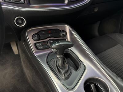 2015 Dodge Challenger SXT   - Photo 11 - North Hills, CA 91343