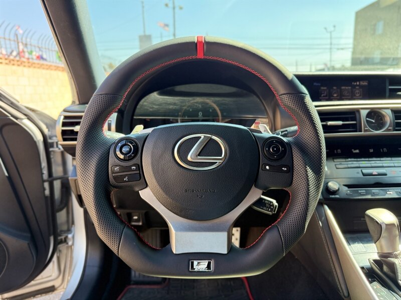 2014 Lexus IS 250   - Photo 9 - North Hills, CA 91343