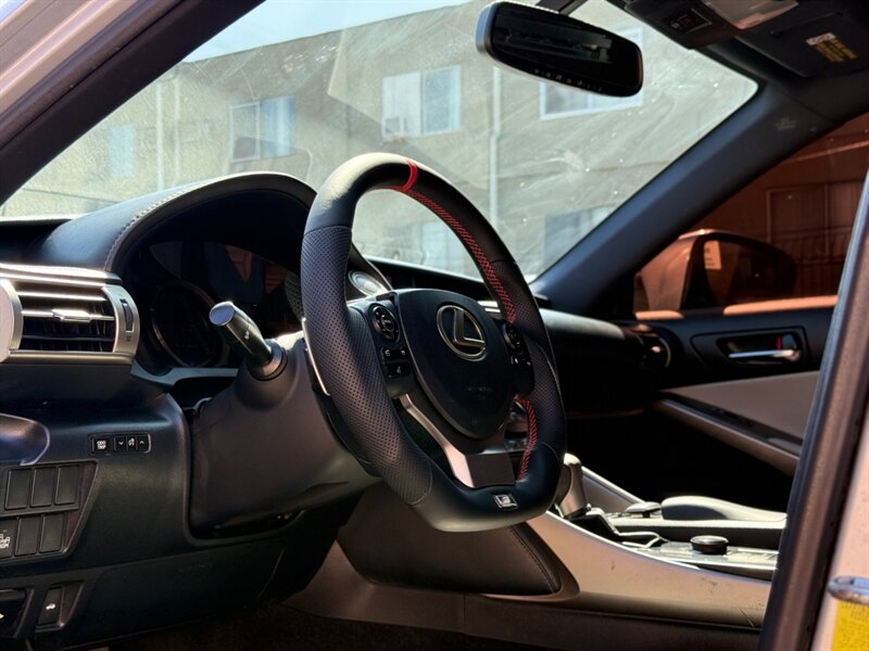 2014 Lexus IS 250   - Photo 7 - North Hills, CA 91343