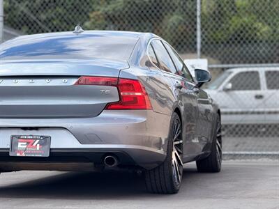 2017 Volvo S90 T5 Momentum   - Photo 8 - North Hills, CA 91343