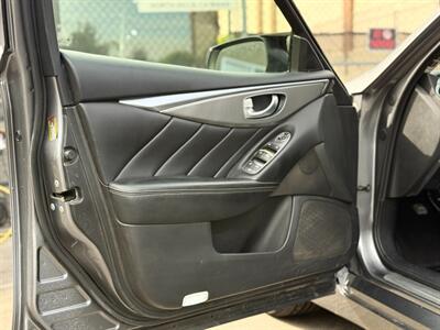 2015 INFINITI Q50   - Photo 11 - North Hills, CA 91343