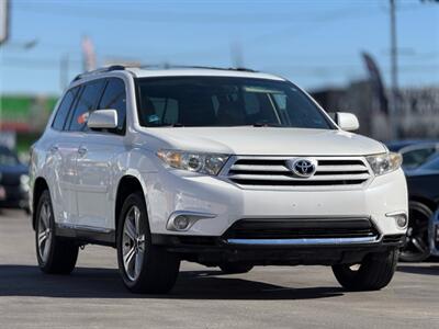 2013 Toyota Highlander Limited   - Photo 2 - North Hills, CA 91343