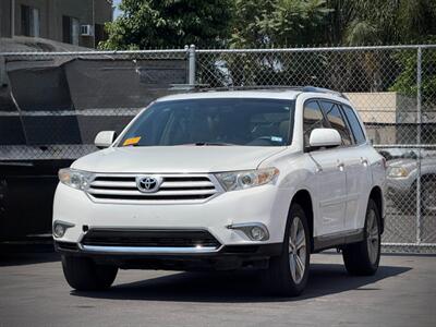 2013 Toyota Highlander Limited   - Photo 3 - North Hills, CA 91343