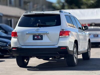 2013 Toyota Highlander Limited - Photo 4 - North Hills, CA 91343