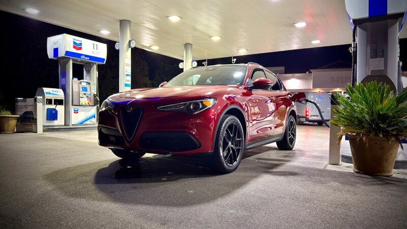 2018 Alfa Romeo Stelvio Ti Sport - Photo 25 - North Hills, CA 91343