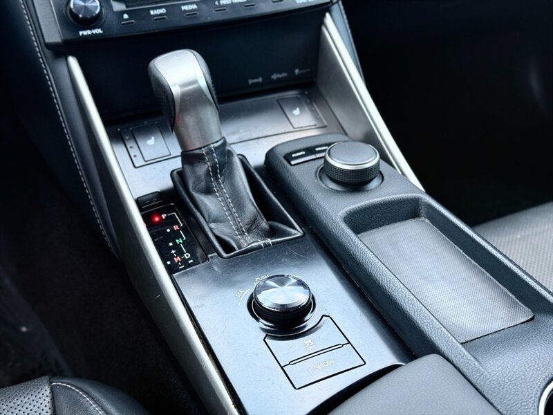 2014 Lexus IS 250 - Photo 13 - North Hills, CA 91343