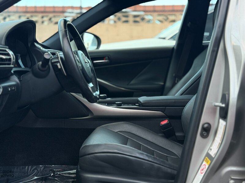 2014 Lexus IS 250 - Photo 9 - North Hills, CA 91343