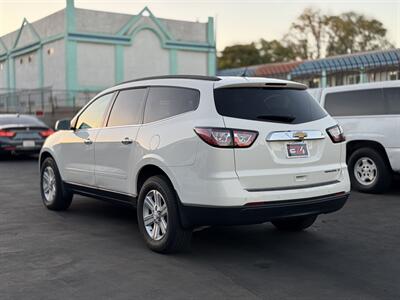 2013 Chevrolet Traverse LT   - Photo 7 - North Hills, CA 91343