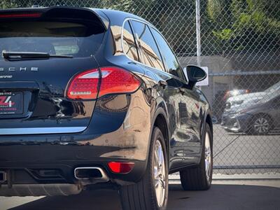 2013 Porsche Cayenne   - Photo 7 - North Hills, CA 91343